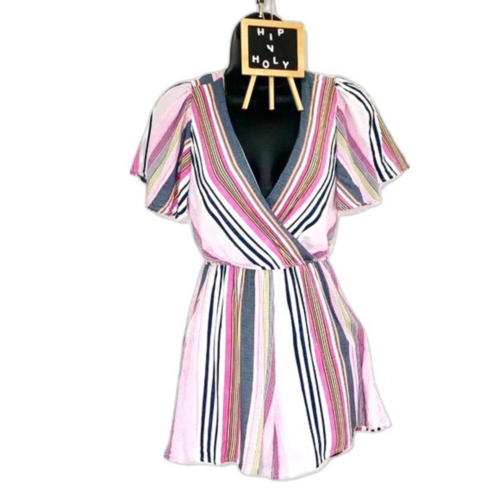 Trixxi White Stripe Printed Short Sleeve V Neck Romper MultiColored Size XXS